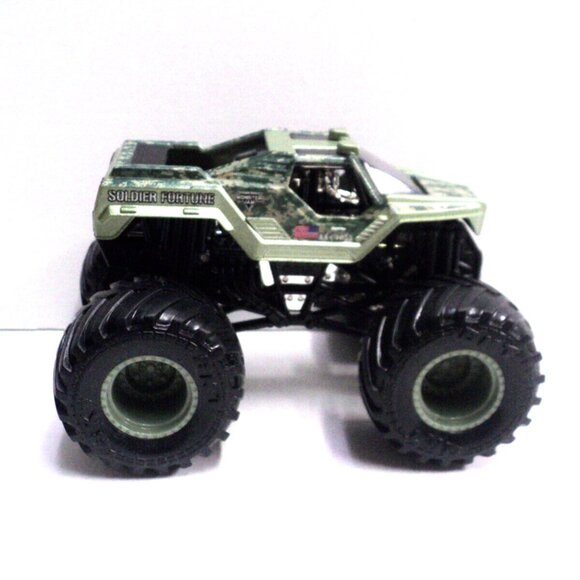 Monster Jam Soldier Fortune Green Vehicle 2018 Hot Wheels 1:43 Scale 3 3/4" Long - Picture 2 of 5